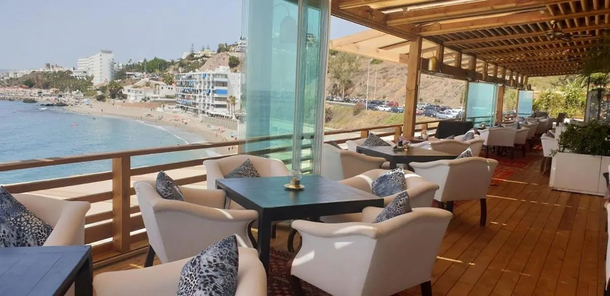 Espectacular Apartamento En Primera Linea De Playa Benalmádena Lägenhet